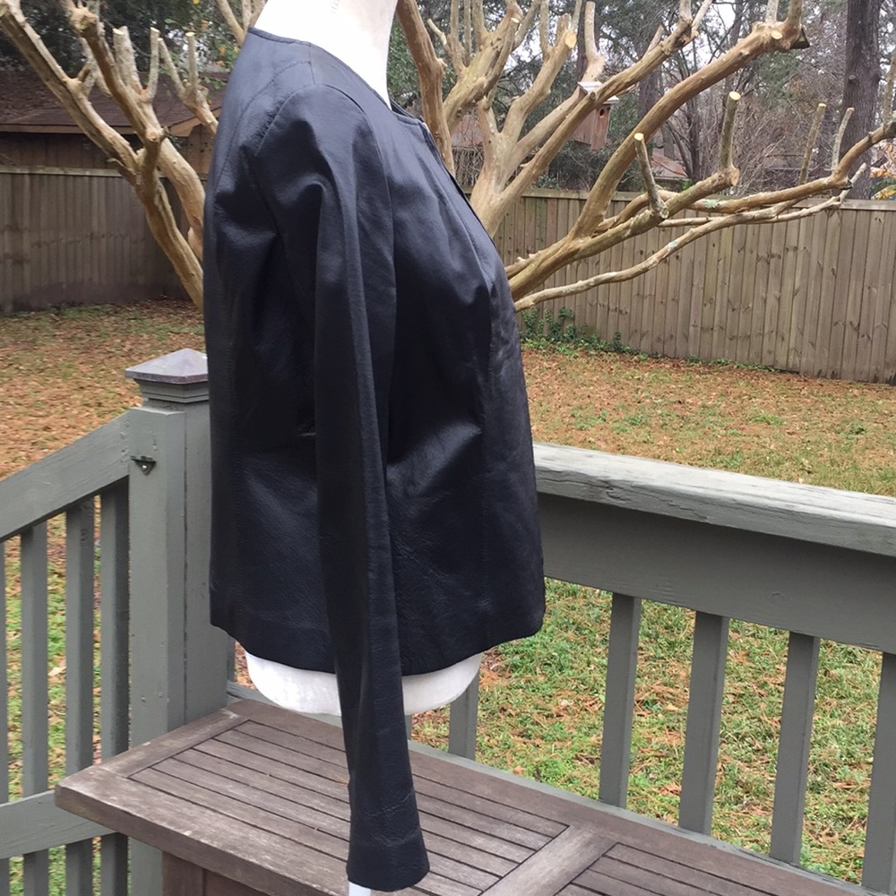 Like New Leather - Picture 3 of 10
